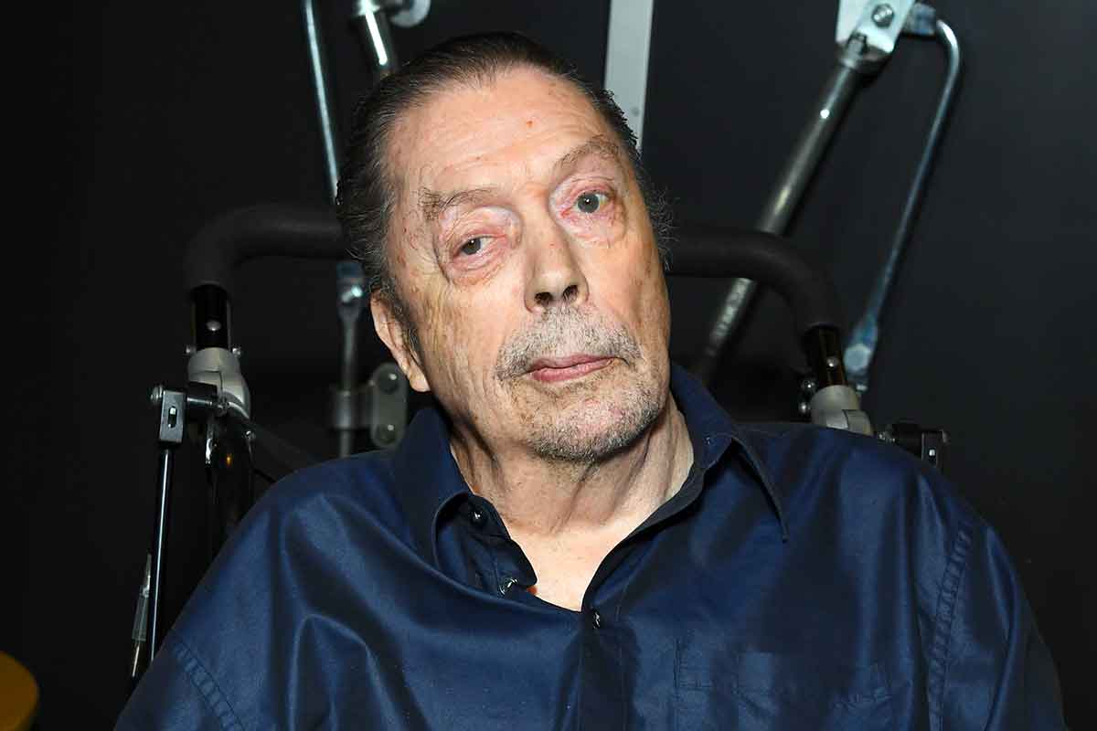 Tim Curry